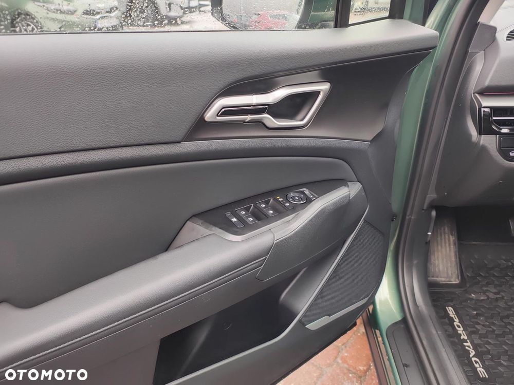 Kia Sportage 1.6 T-GDI HEV Business Line 2WD - 10