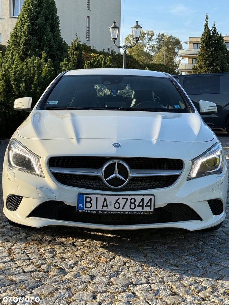 Mercedes-Benz CLA 200 7G-DCT Urban - 10