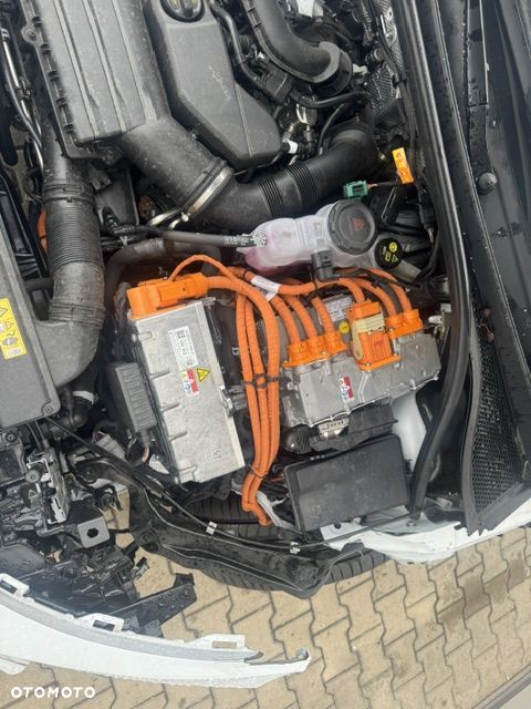 Cupra Terramar 1.5 e-Hybrid DSG VZ - 23