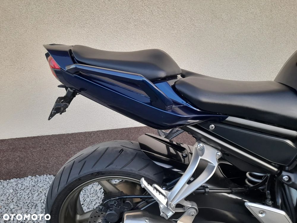 Yamaha FZ - 14