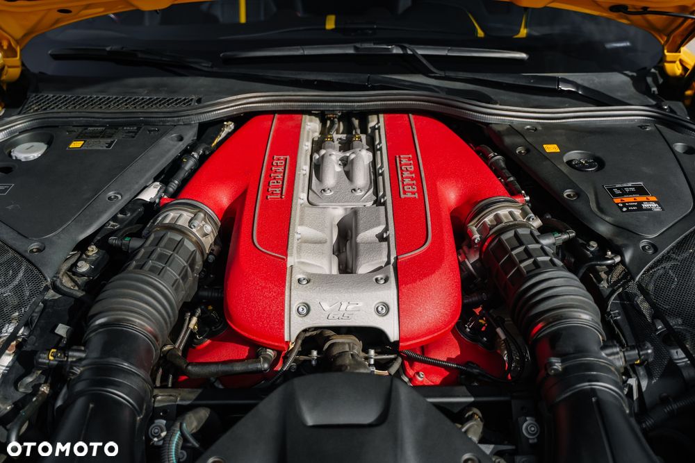 Ferrari 812 Superfast - 5