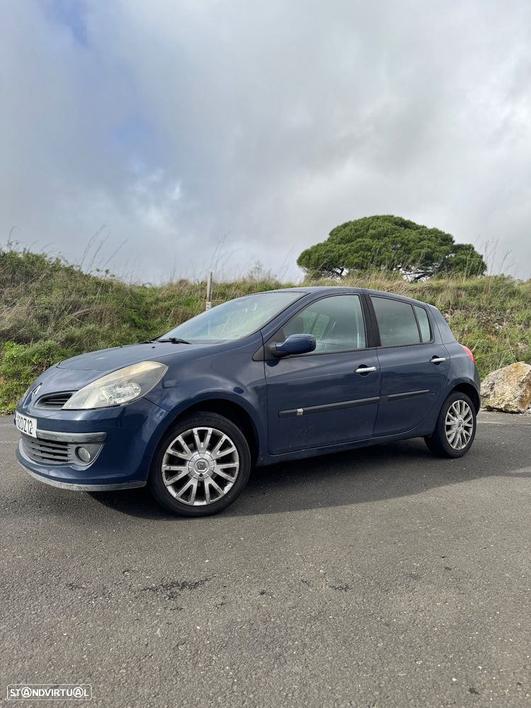 Renault Clio 1.2 16V Dynamique S - 2