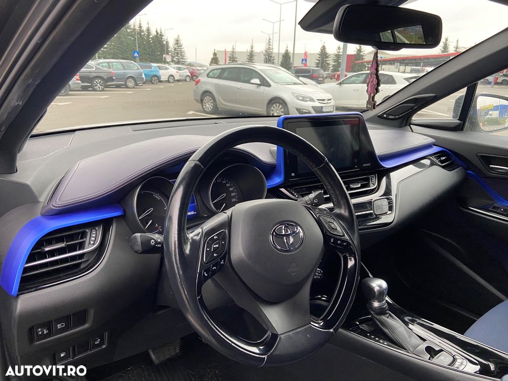 Toyota C-HR Hybrid Business-Edition - 10