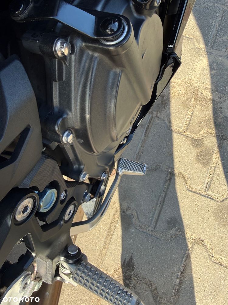 Kawasaki Ninja 400 - 9