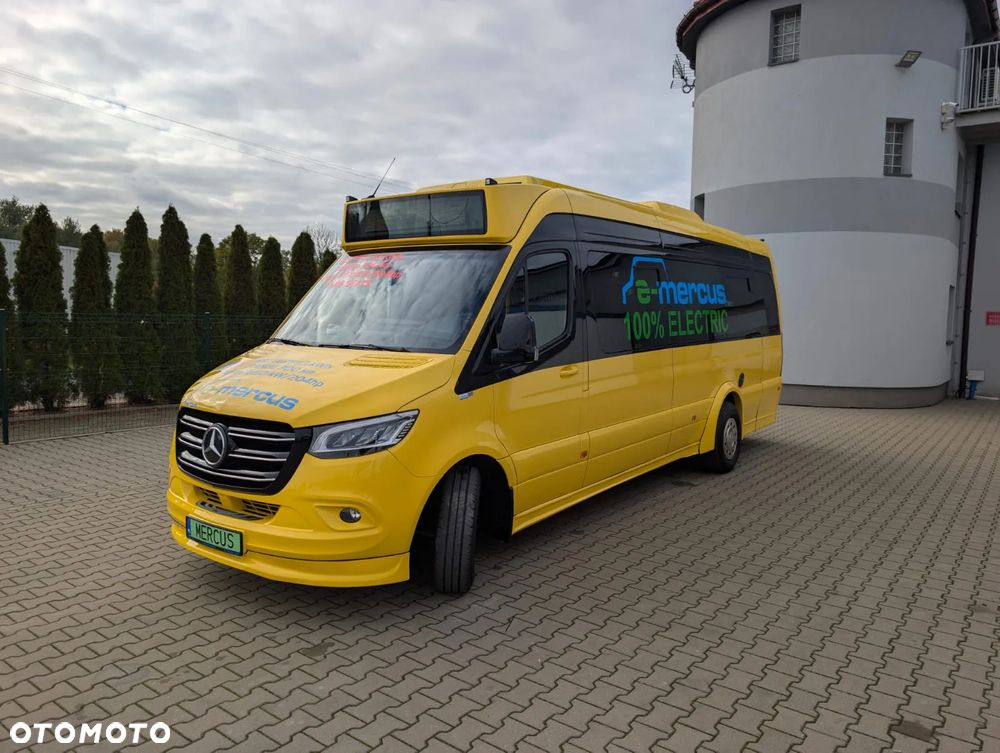 Mercedes-Benz eSprinter - 13