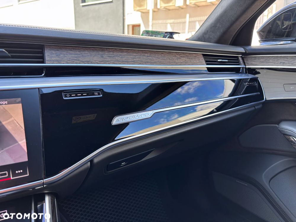 Audi A8 L 55 TFSI mHEV Quattro Tiptr - 32