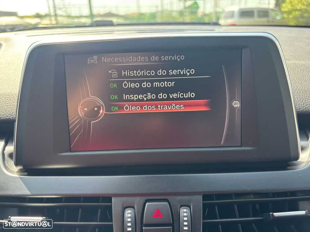 BMW 216 Active Tourer d Line Sport - 40
