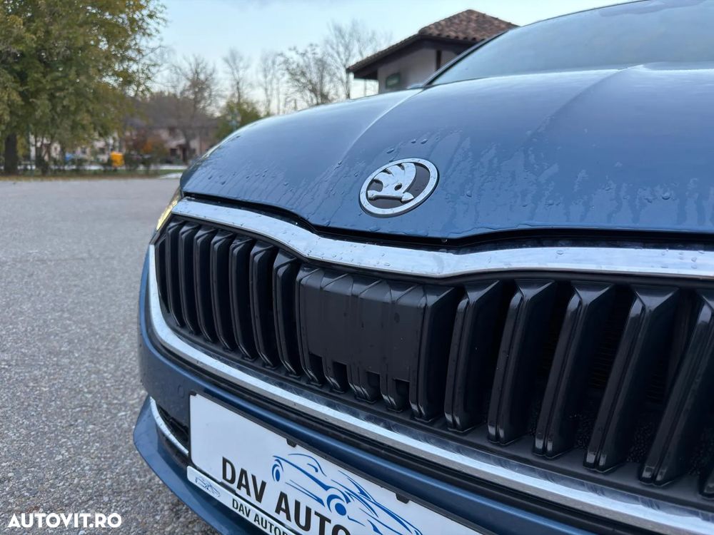 Skoda Octavia Combi 2.0 TDI DSG Ambition - 11
