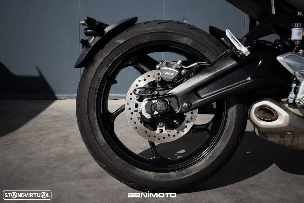 Triumph Trident 660 Special Edition - 9