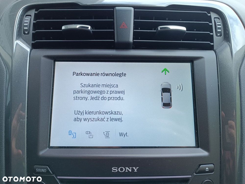 Ford Mondeo 2.0 EcoBlue Titanium - 28