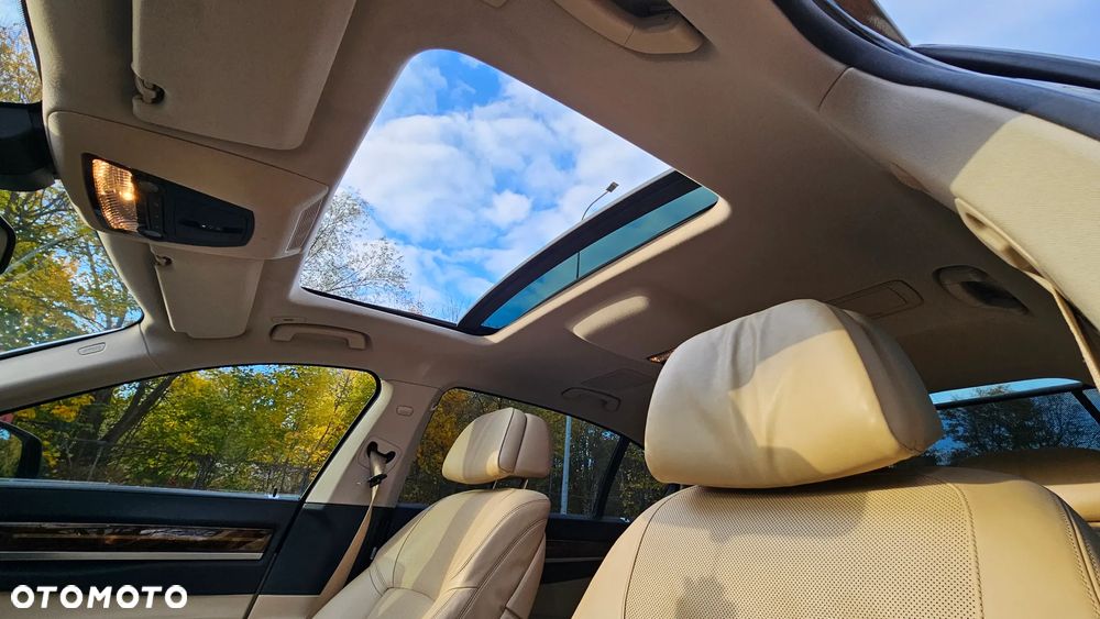 BMW Seria 7 750Ld xDrive - 13