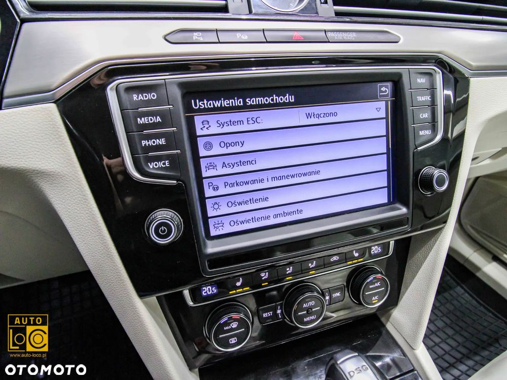 Volkswagen Passat - 26