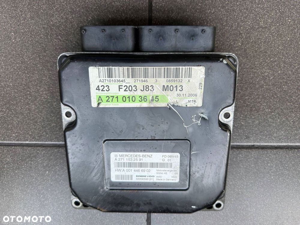 STEROWNIK SILNIKA ECU 1.8 KOMPRESOR MERCEDES A2710103645 A2711532591 - 1