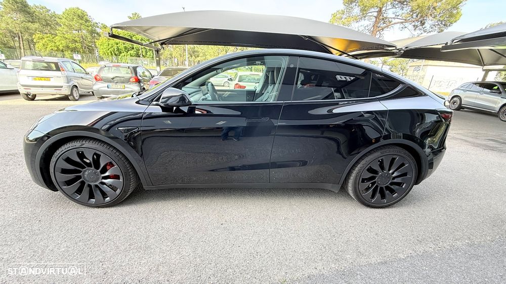 Tesla Model Y Performance Dual Motor AWD - 5