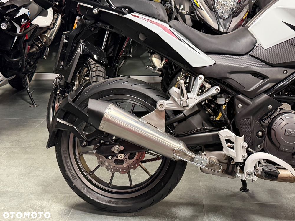 Benelli TRK 251 - 6