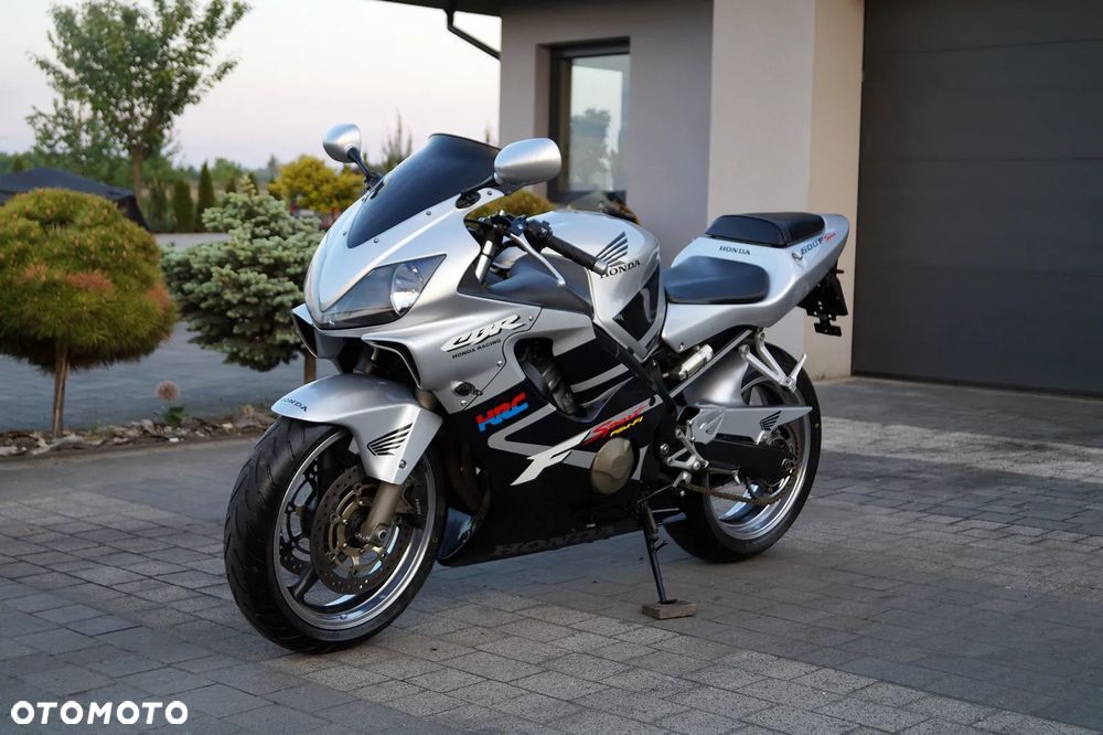Honda CBR - 2