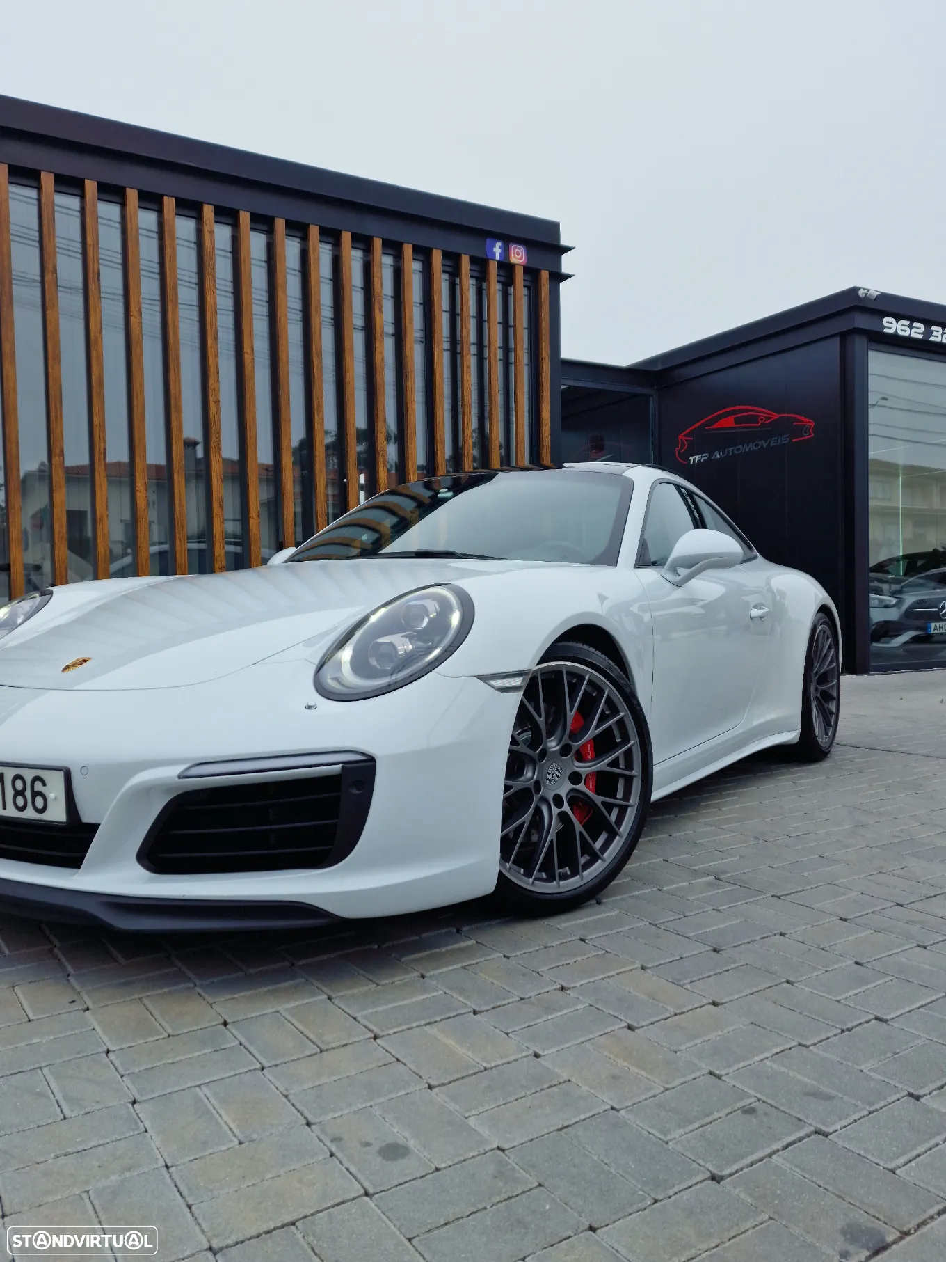 Porsche 911 (991) Carrera 4 S PDK - 13