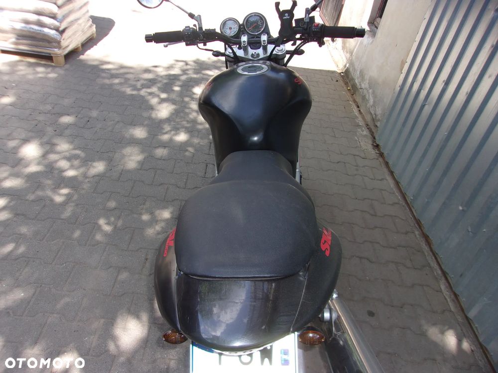 Suzuki SV - 12