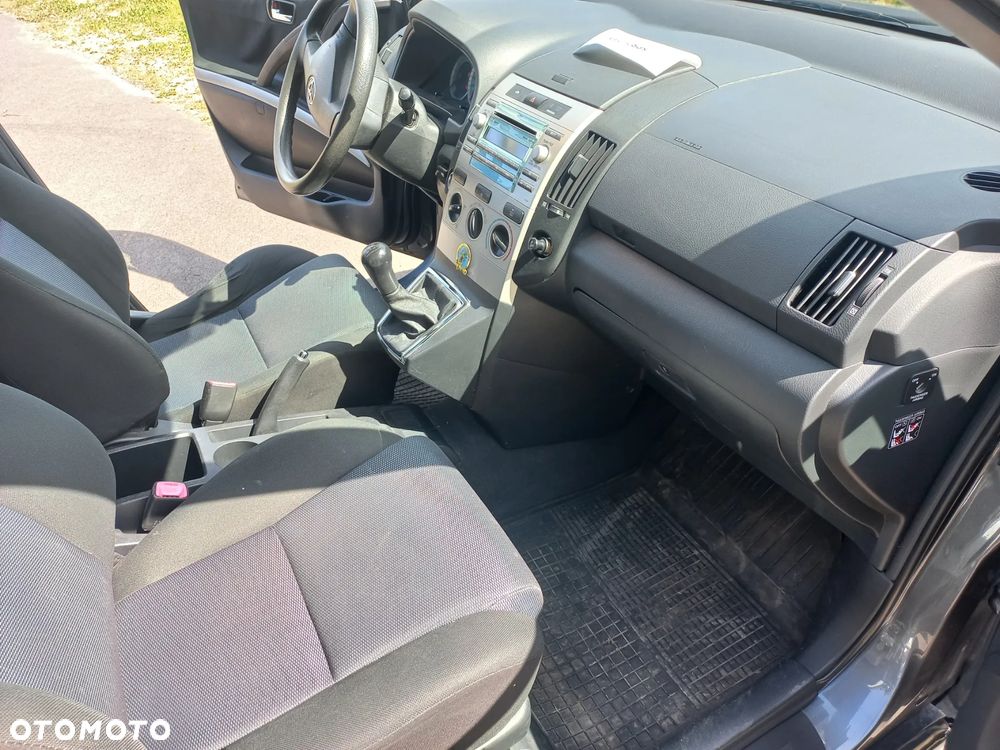 Toyota Corolla Verso 1.6 Gold - 12