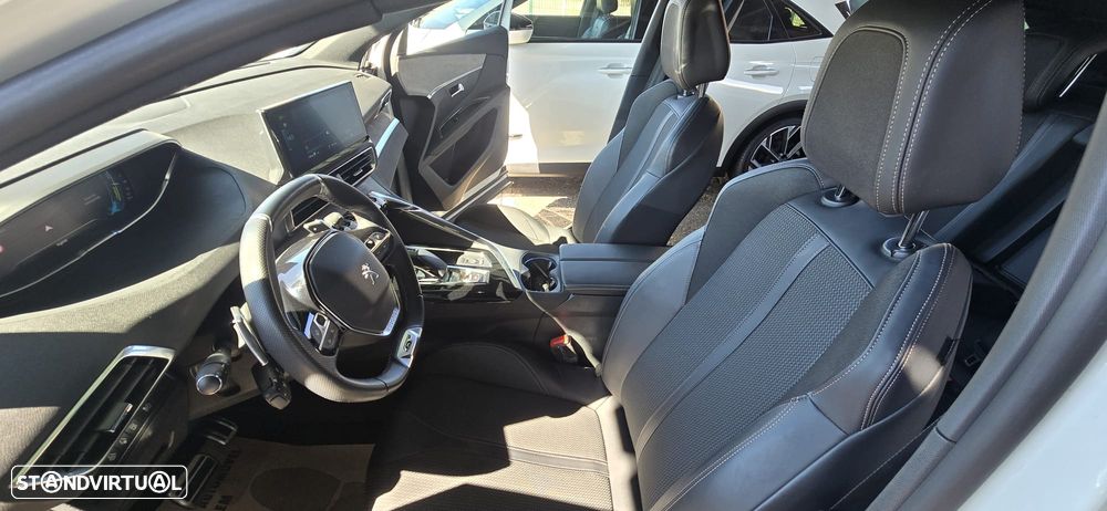 Peugeot 3008 1.6 Hybrid GT e-EAT8 - 18