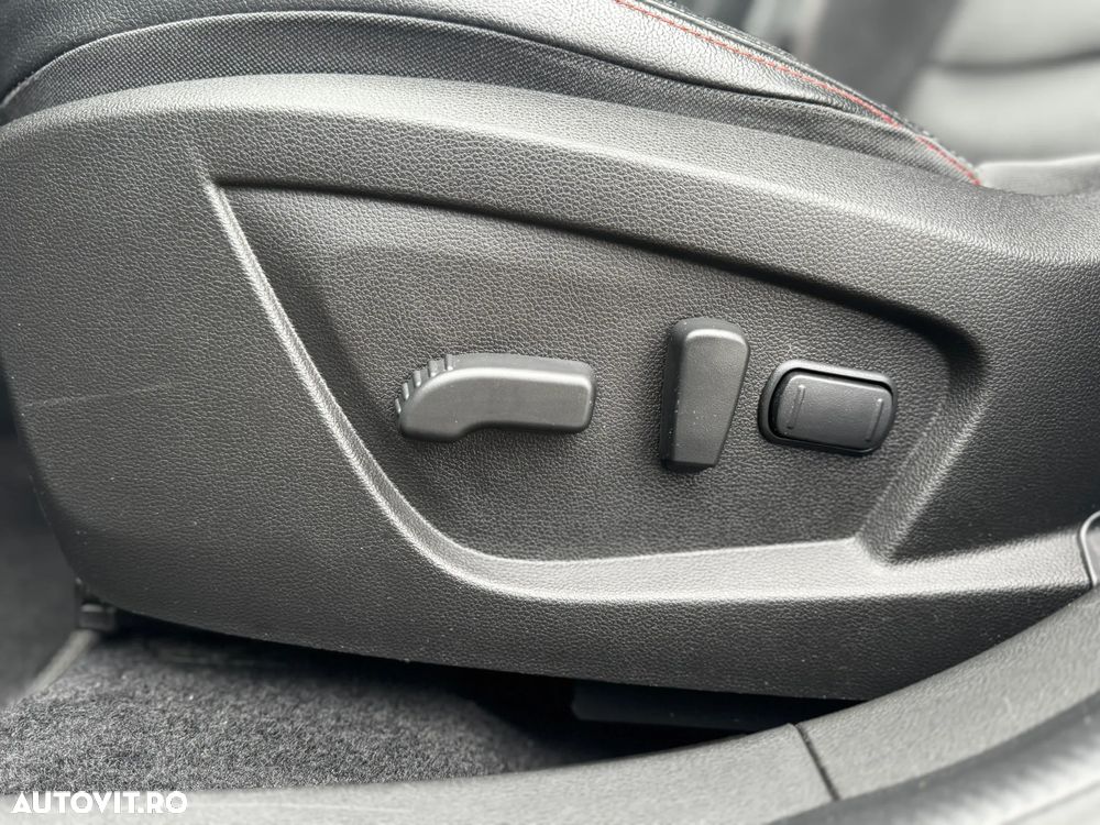 Renault Arkana E-TECH Hybrid RS Line - 24