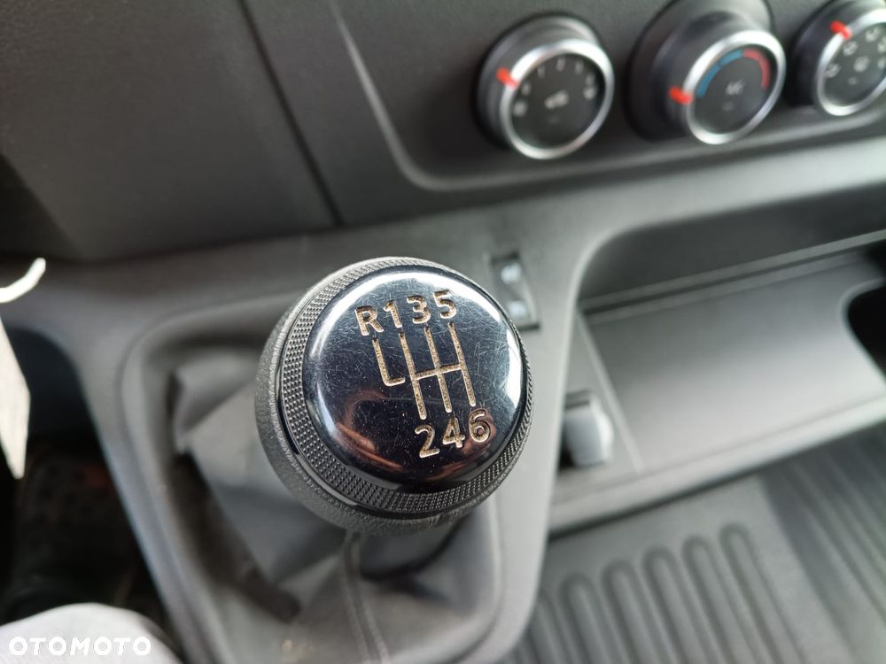 Renault Master - 24