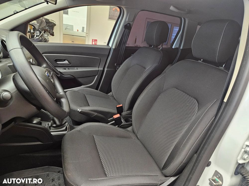 Dacia Duster 1.5 Blue dCi 4WD Comfort - 9