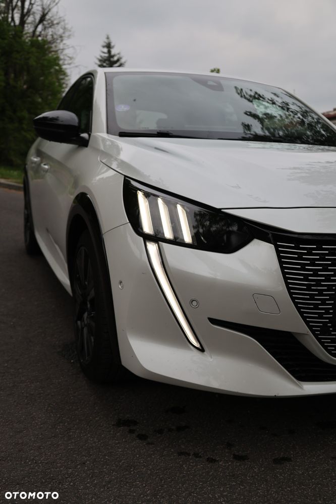 Peugeot 208 1.2 PureTech GT S&S EAT8 - 4