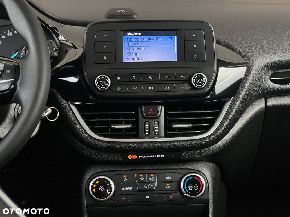 Ford Fiesta 1.1 Trend - 25