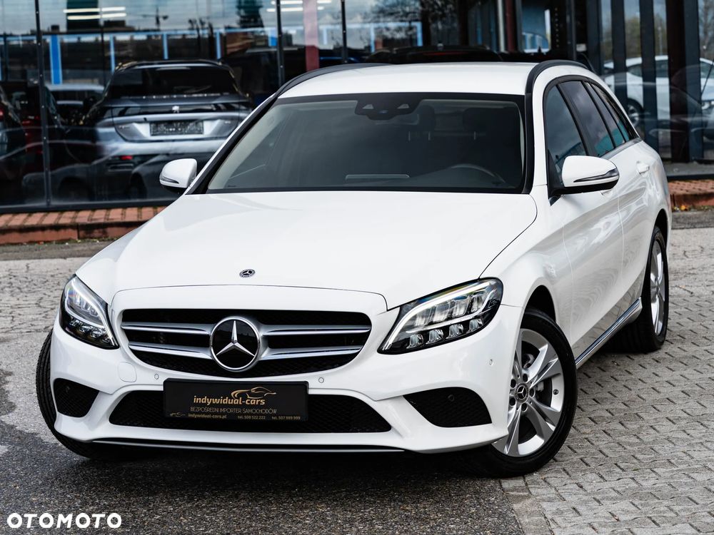 Mercedes-Benz Klasa C 220 d 4Matic T 9G-TRONIC Exclusive - 1