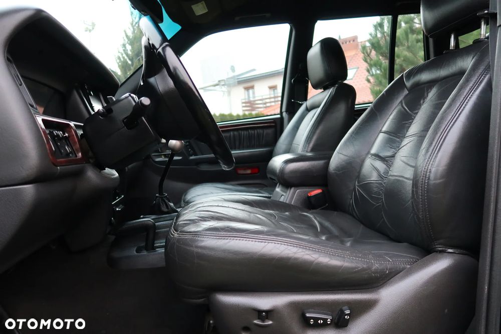 Jeep Grand Cherokee - 18