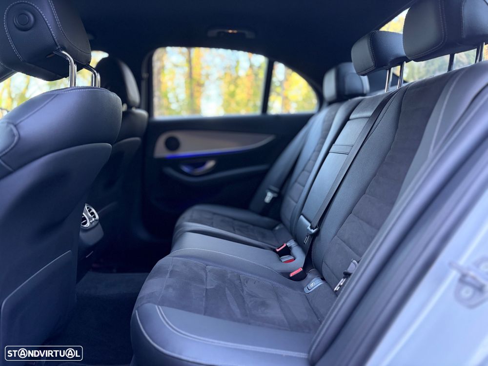 Mercedes-Benz E 220 d AMG Line - 16