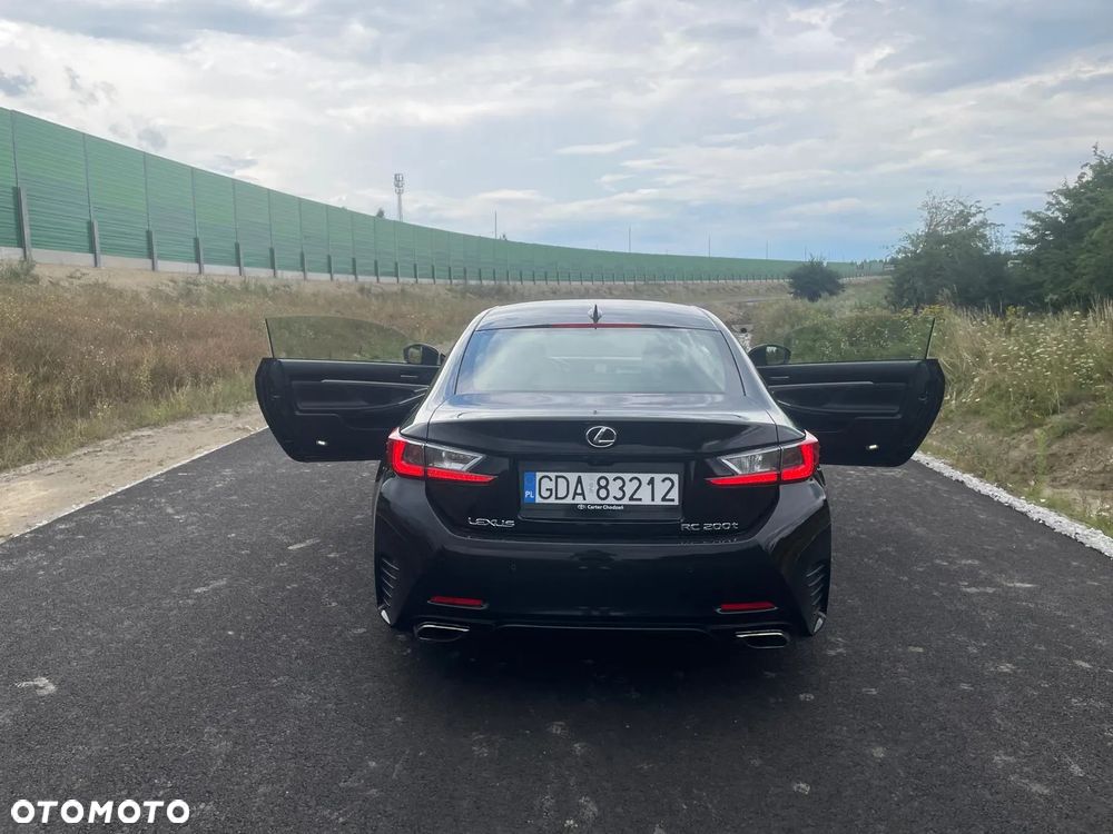 Lexus RC 200t / 300 F Sport - 10