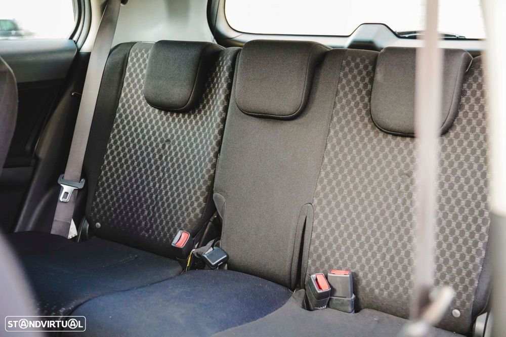 Toyota Urban Cruiser 1.4 D-4D - 19