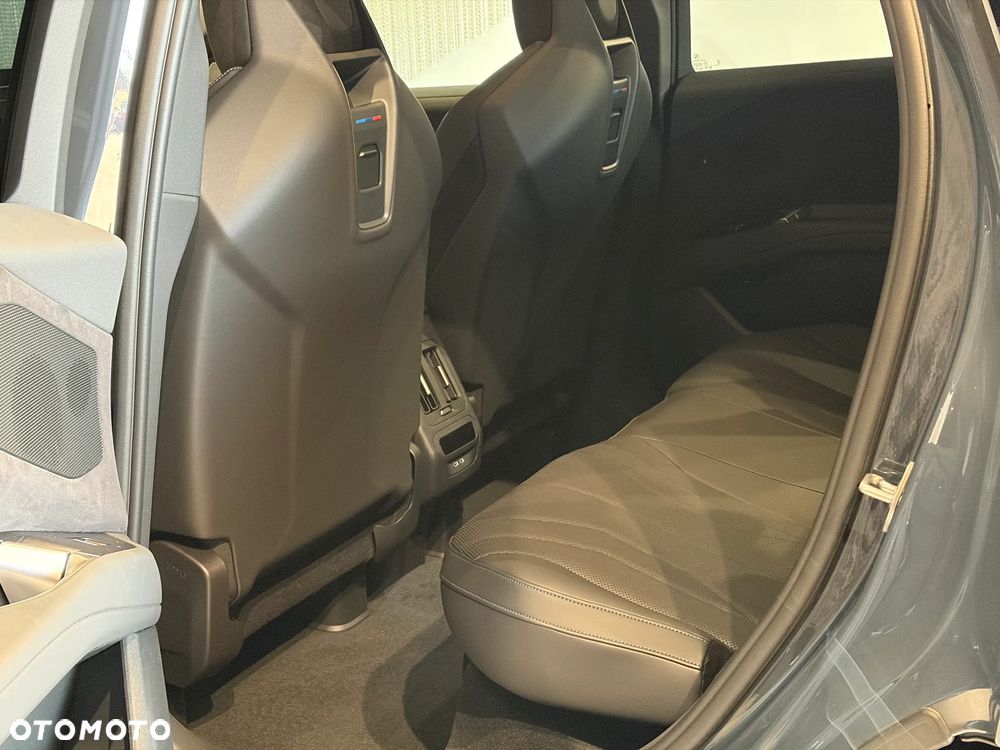 BMW iX3 50 xDrive 113.4kWh - 25