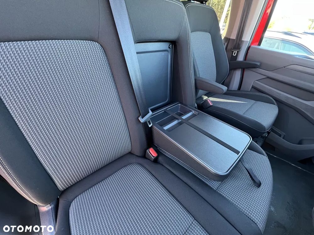 Volkswagen Caravelle - 25