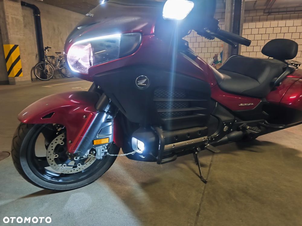 Honda GL - 6