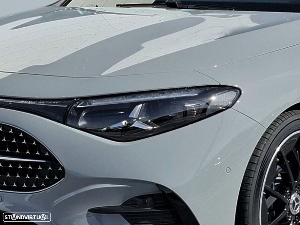 Mercedes-Benz CLA 180 - 3