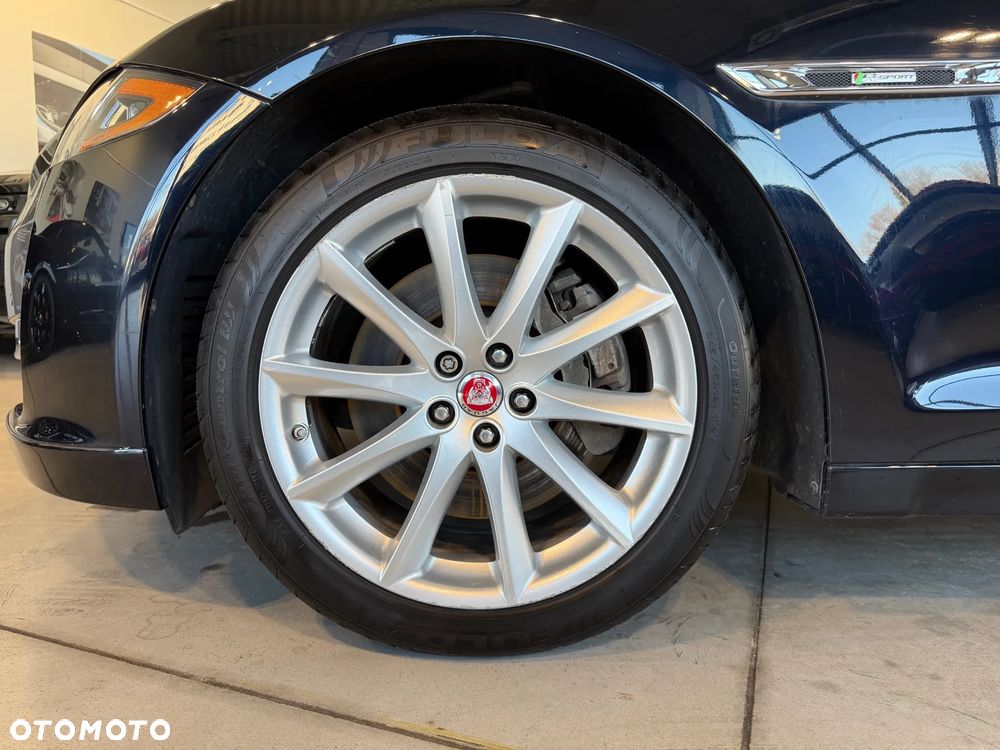 Jaguar XJ 3.0 V6 Kompressor AWD R-Sport - 9