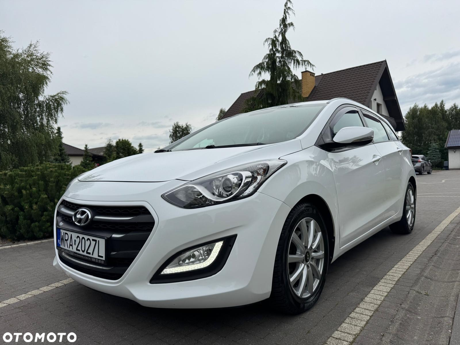 Hyundai i30 1.6 CRDI Automatik Style - 2