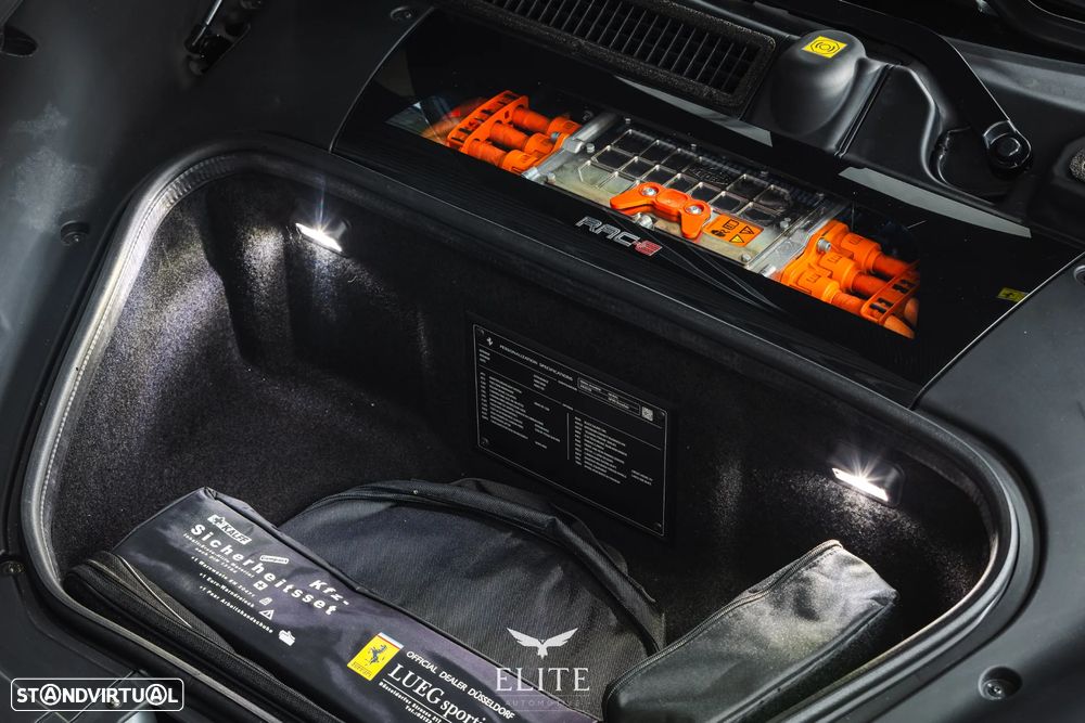 Ferrari SF90 Stradale - 7