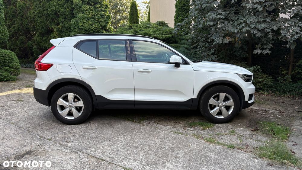 Volvo XC 40 T3 Momentum - 8