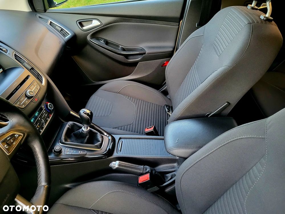 Ford Focus 1.5 TDCi Titanium ASS - 15