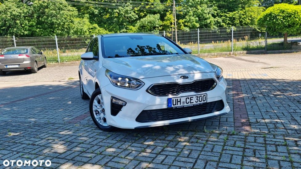 Kia Ceed 1.6 CRDi mHEV L Business Line - 1