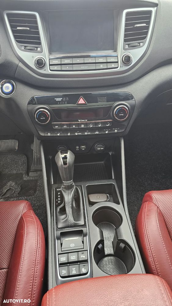 Hyundai Tucson 2.0 CRDI 4WD Automatik Premium - 14