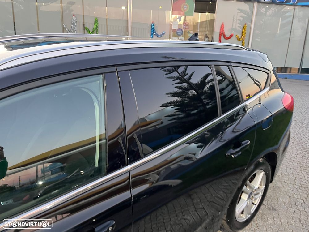 Ford Focus SW 1.5 TDCi EcoBlue Titanium - 16