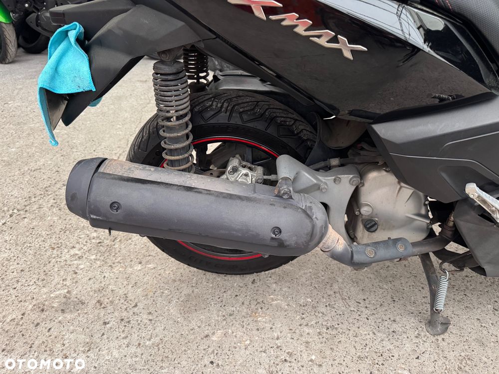 Yamaha X-max - 9