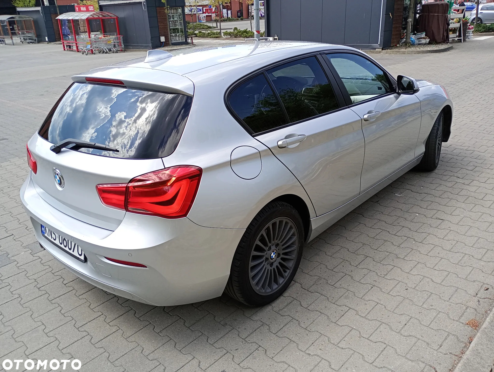 BMW Seria 1 116d - 4