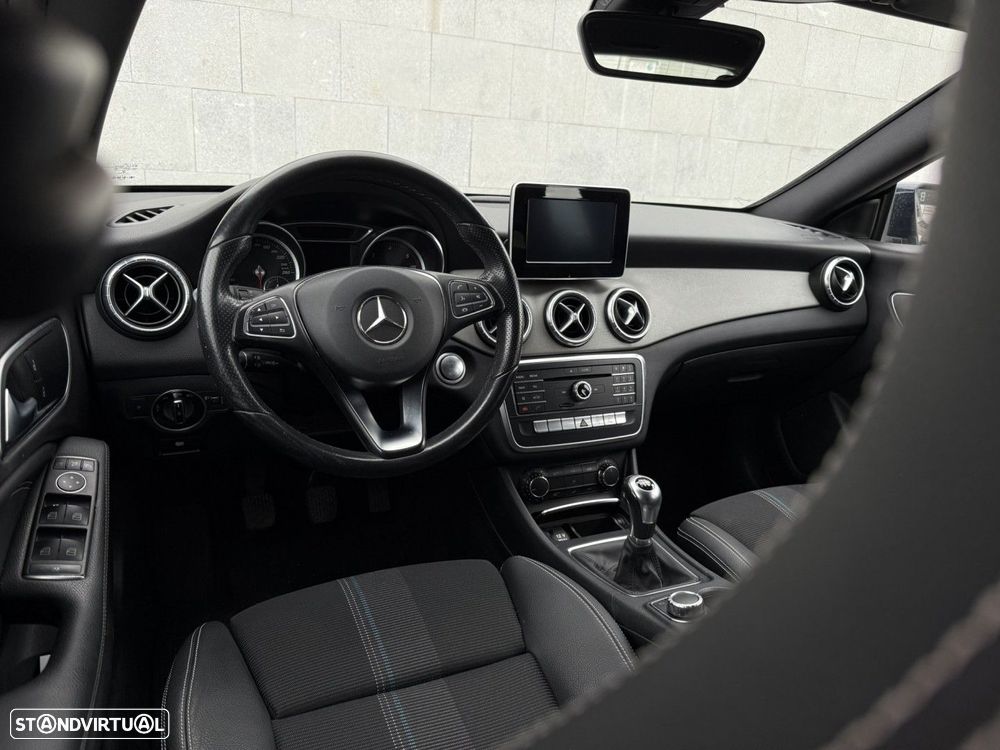 Mercedes-Benz CLA 180 d Shooting Brake Urban - 7