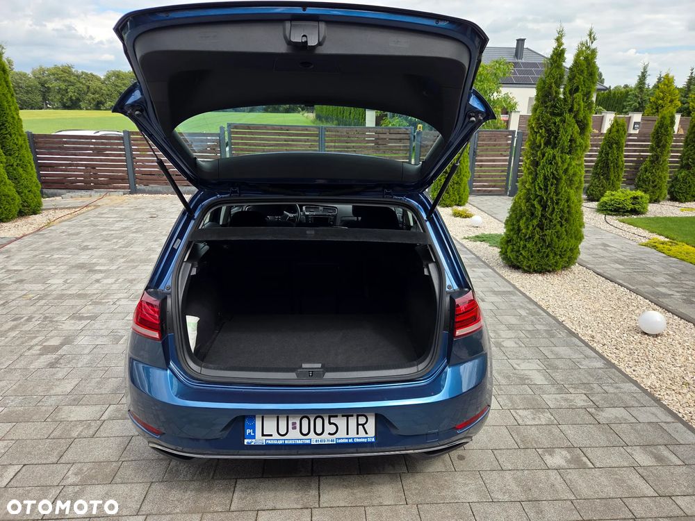 Volkswagen Golf - 11